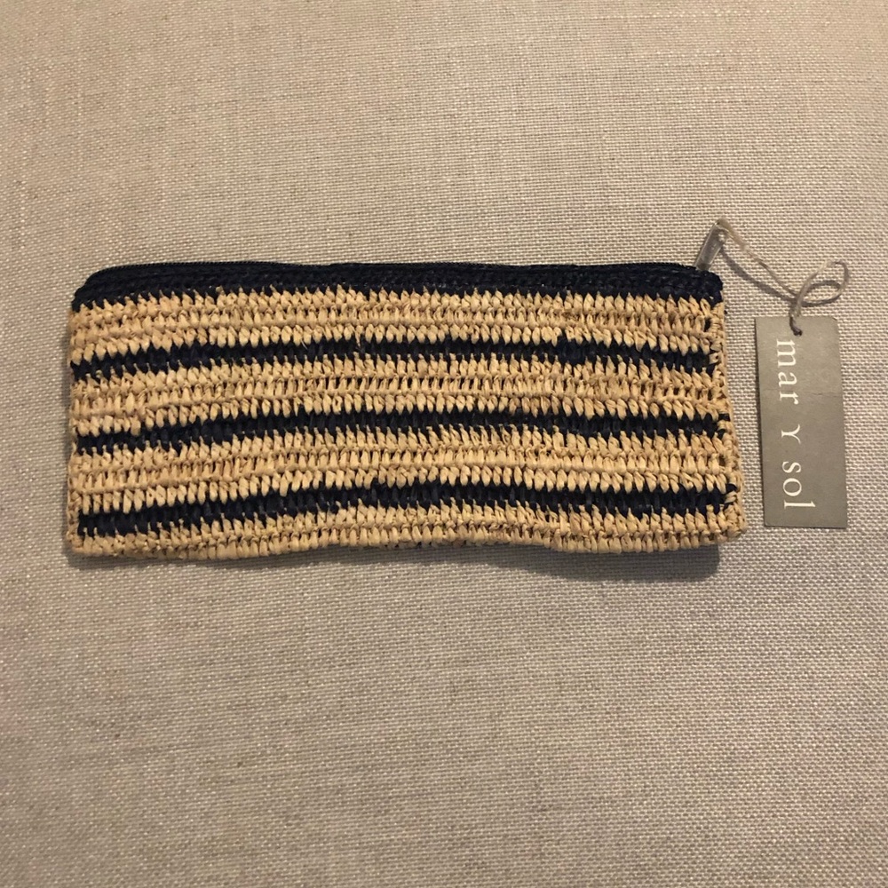 Striped Mar y Sol Clutch